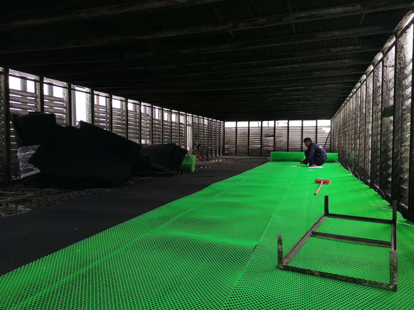 <strong>冷却塔填料穿了：从微</strong>