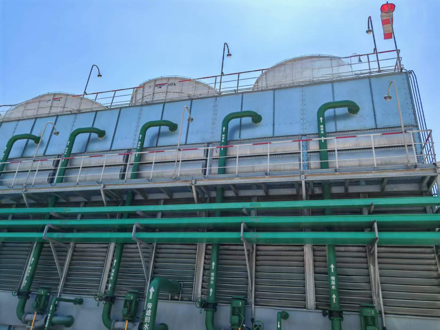 横流闭式冷却塔填料安装方法全流程技术解析——从基础施工到智能验收的横流闭式冷却塔填料安装方法标准化指南