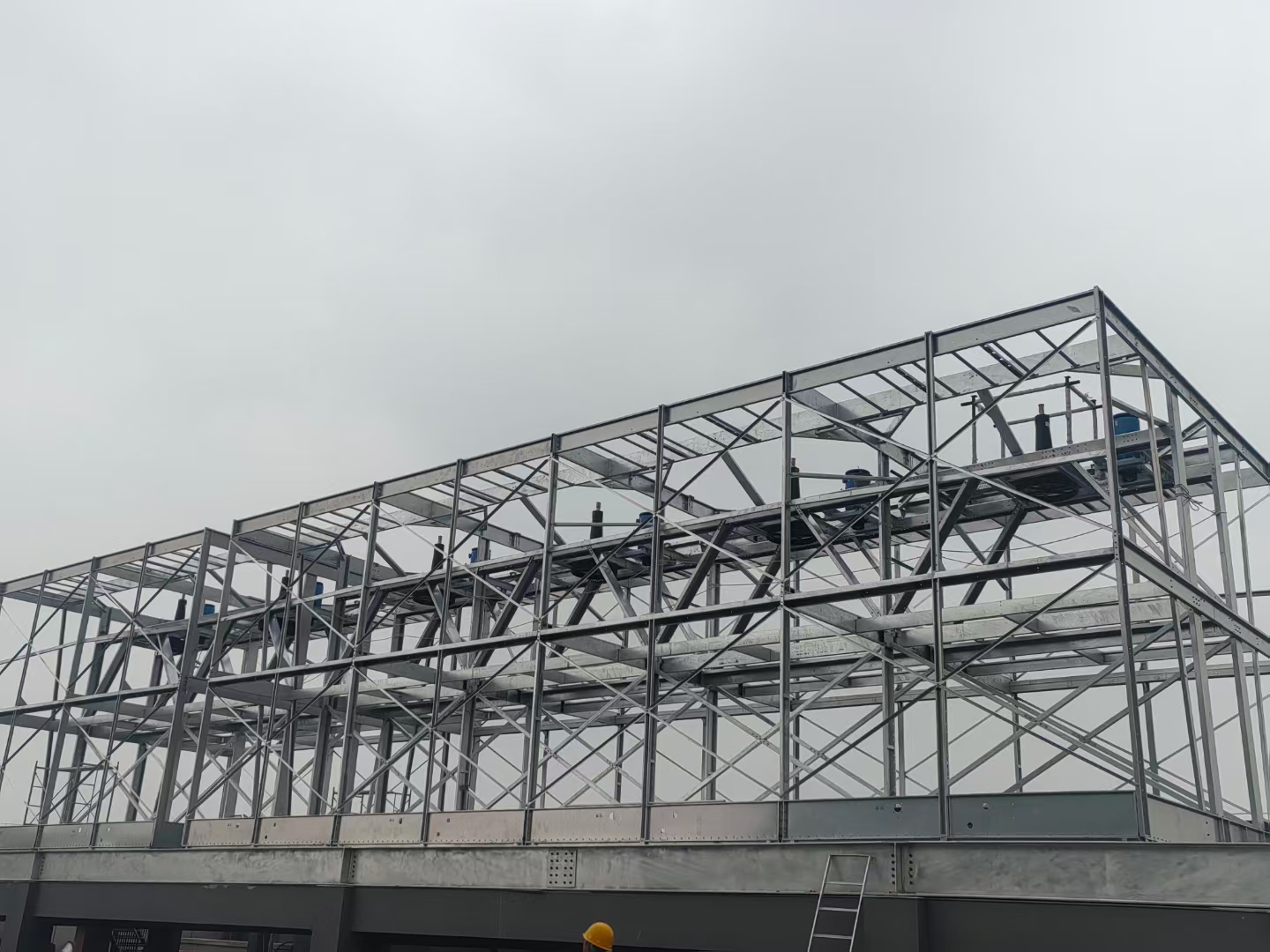 如何选购玻璃钢冷却塔：从材质鉴别到能效评估的专业采购指南与避坑策略