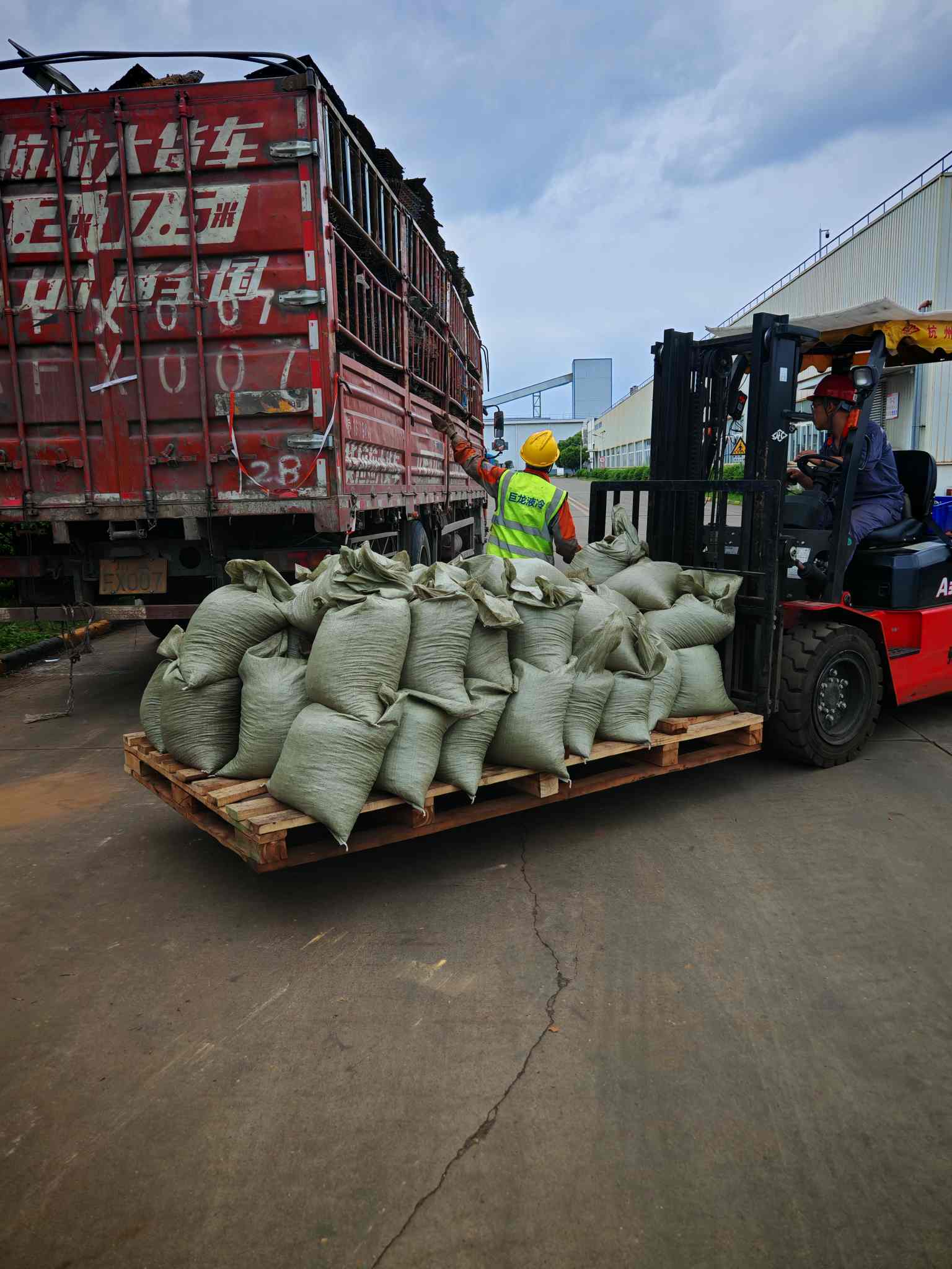 工业通过更换冷却塔填料提升性能：2026年存量改造实战指南与能效跃升数据全解析