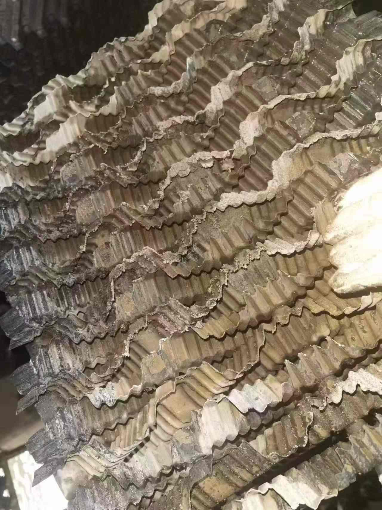 冷却塔填料对浊度的要求:基于流体力学与材料学的精准阈值与运维控制指南