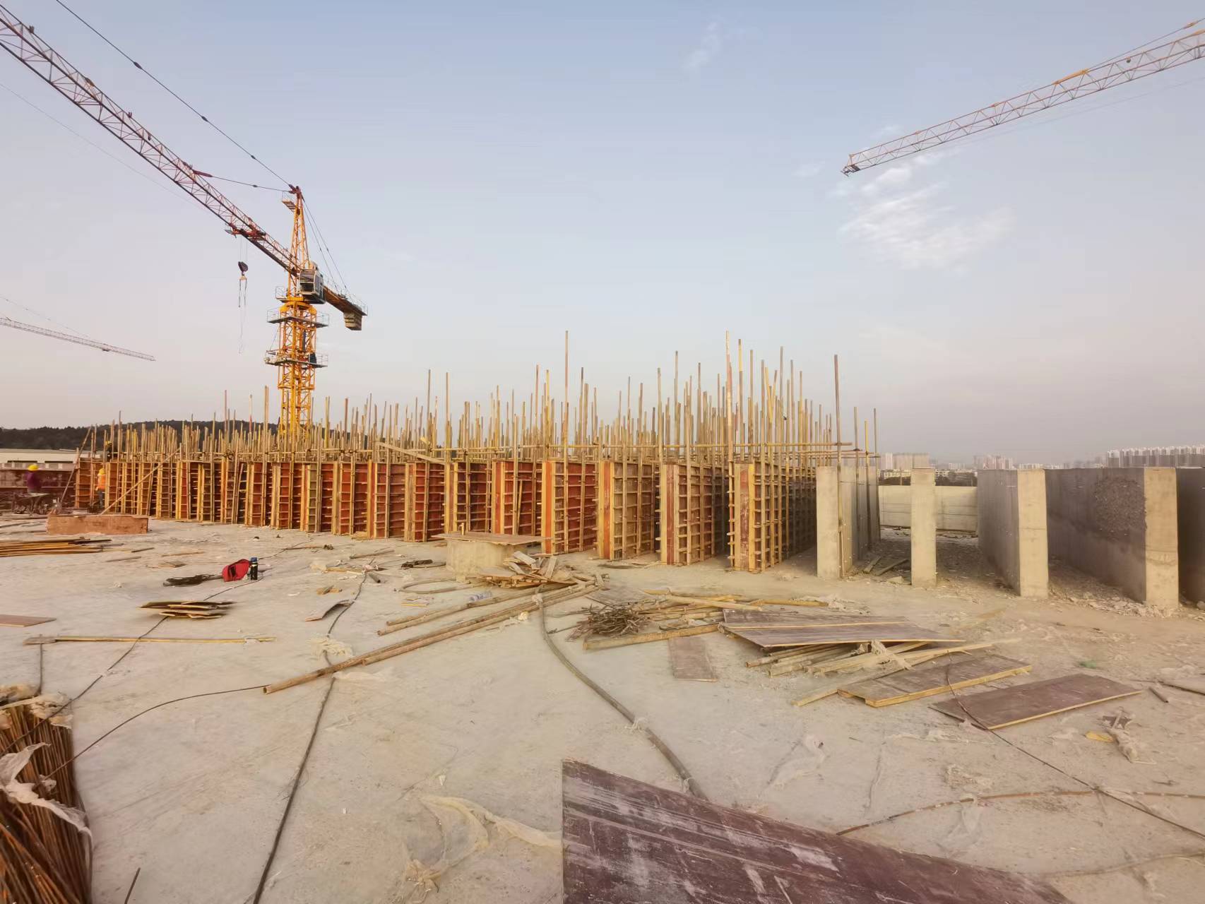 隐形的质量标尺:深度解析冷却塔填料重量背后的材料学密码与工程经济学