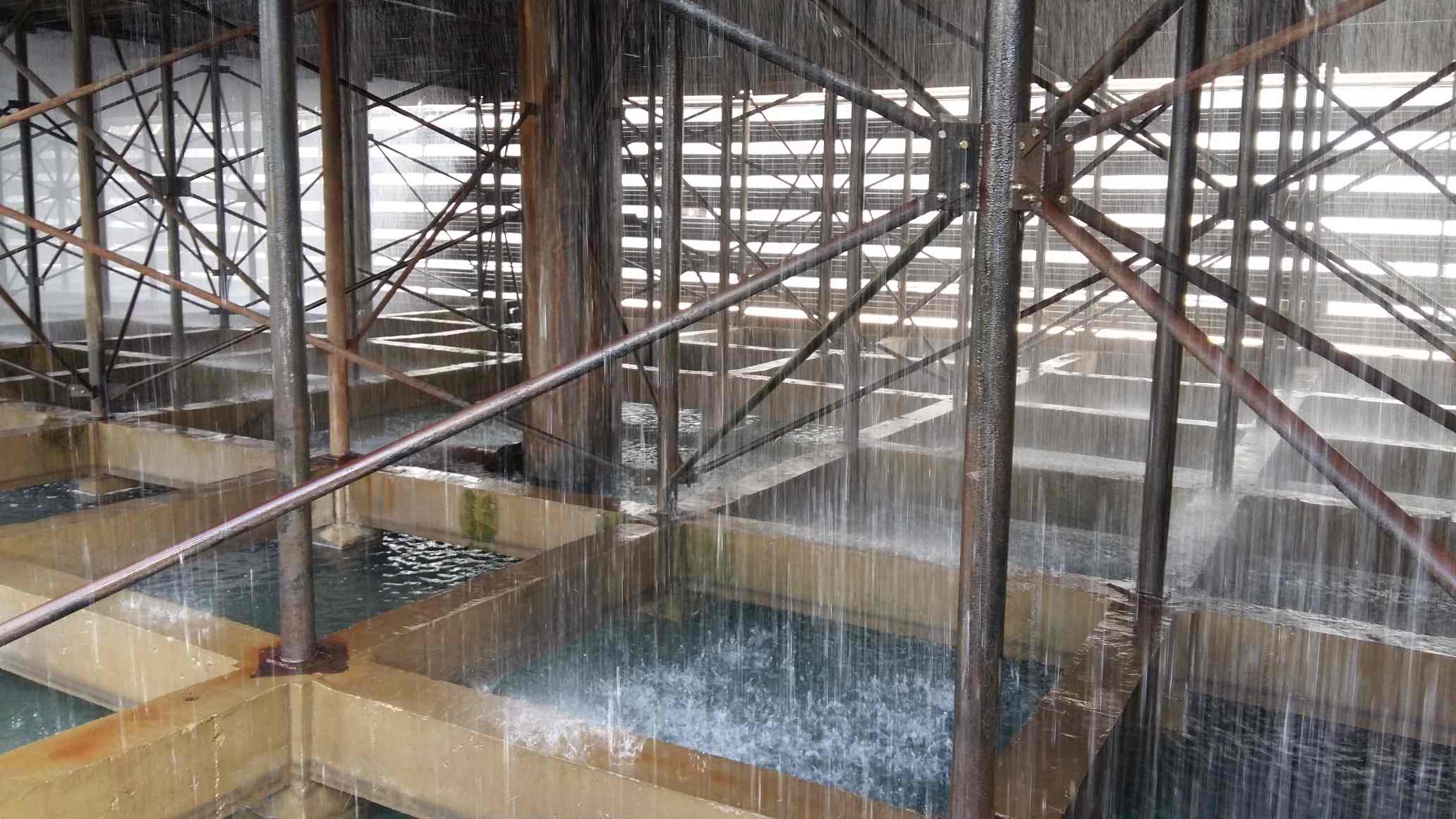 冷却塔集水盘能存多少水——容量计算与优化策略全解析
