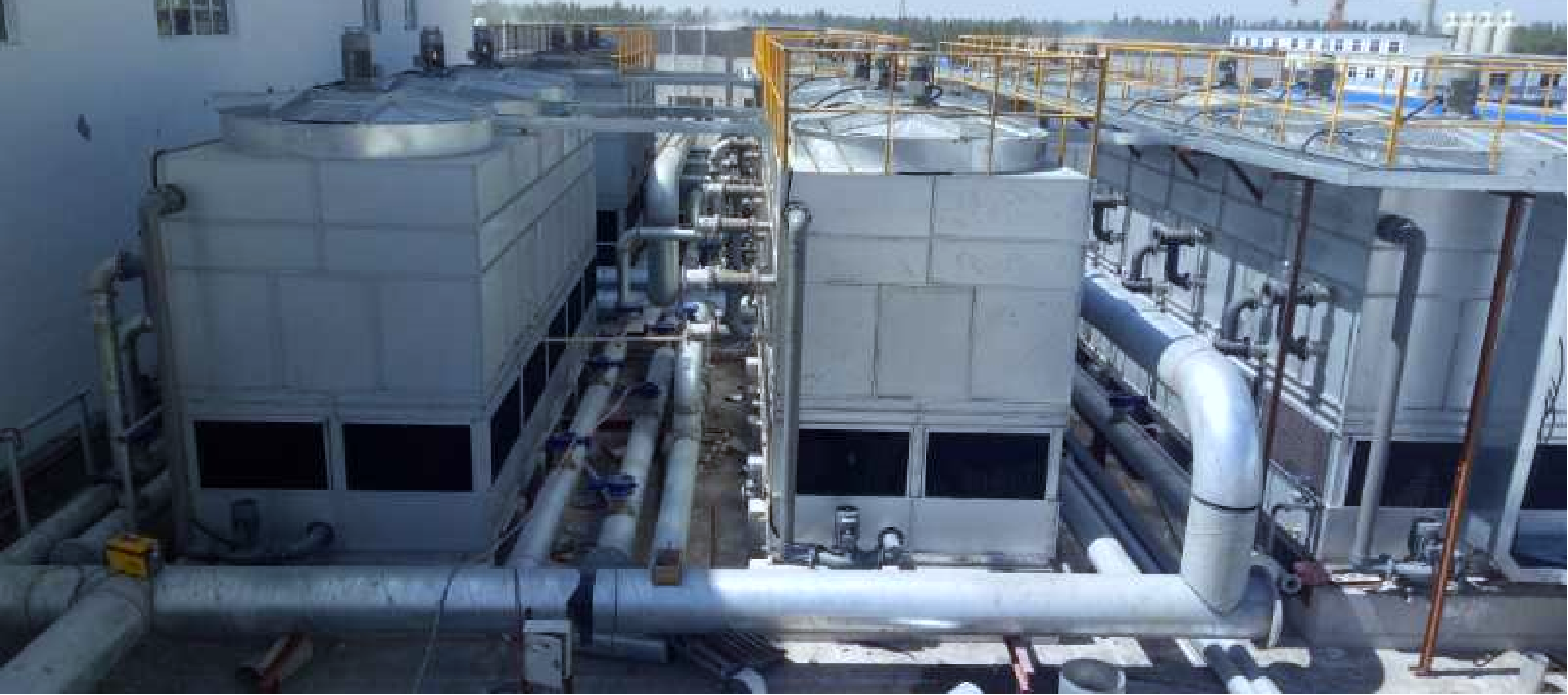 气流与水膜的共舞艺术:深度揭秘冷却塔填料怎么布置的空间逻辑与热工优化法则