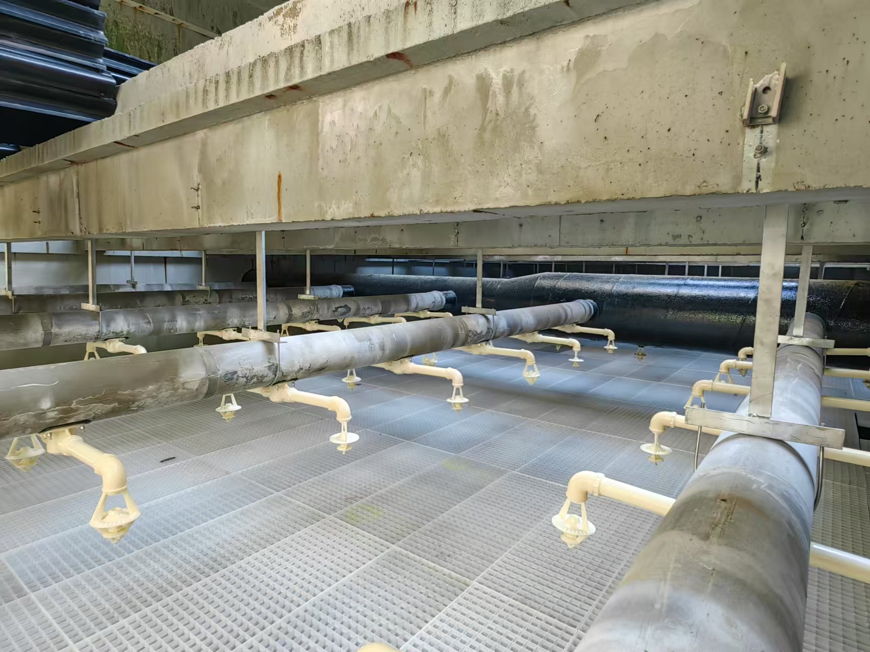 工业冷却塔填料氧指数深度解析：阻燃安全标准与材料选型指南