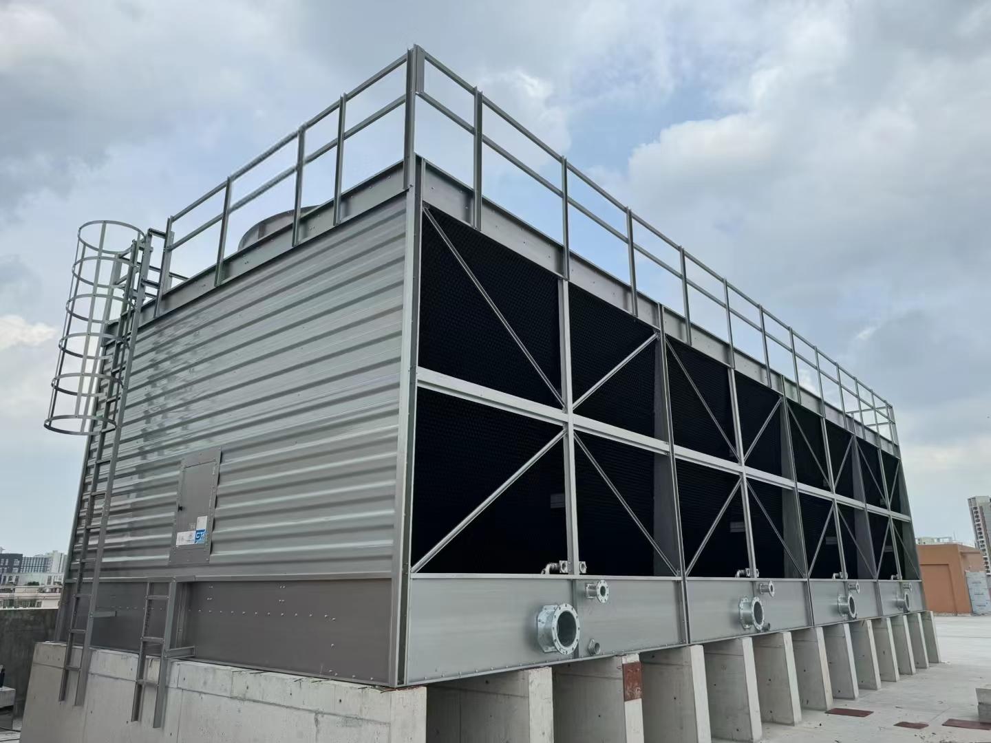 生物粘泥的化学围剿战:深度解析怎么样添加药剂能防止冷却塔填料粘泥的协同配方与投加艺术