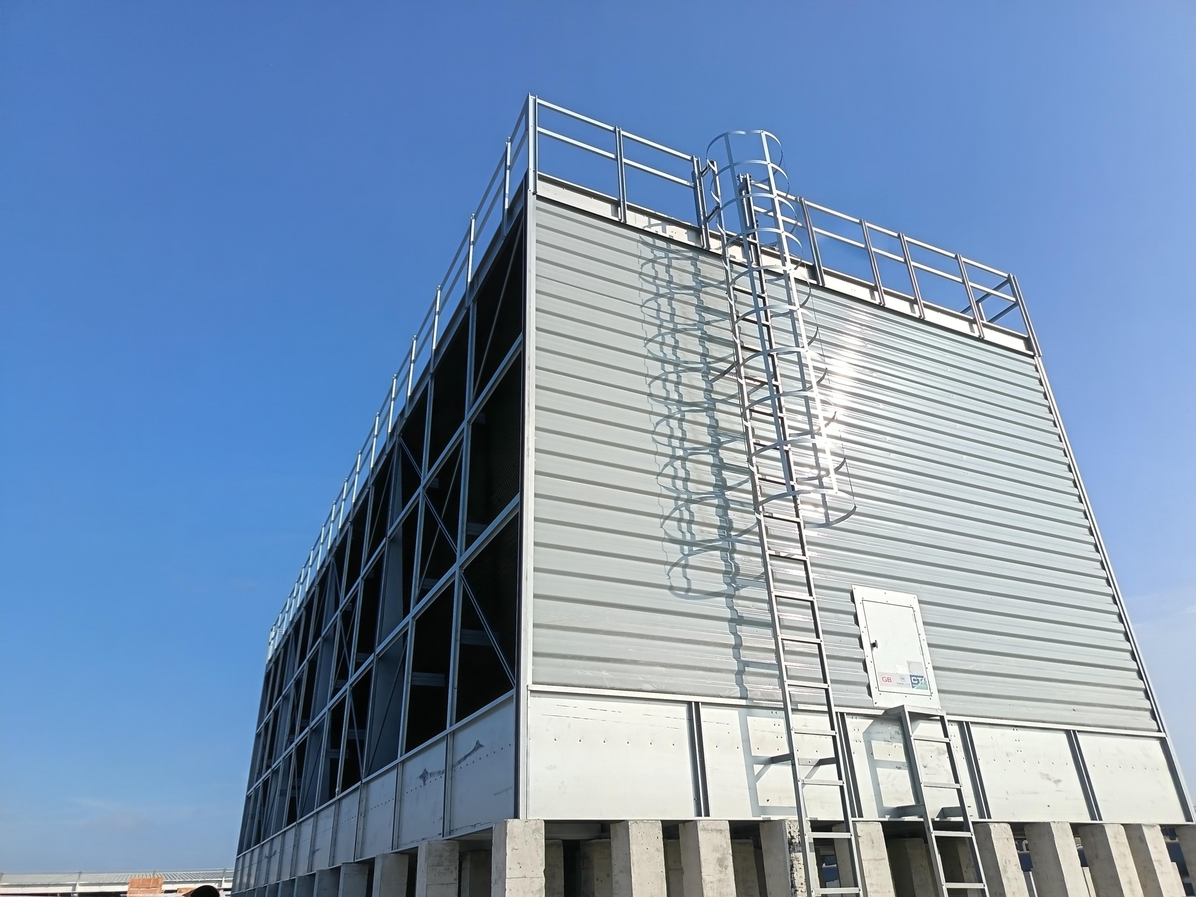 藻类爆发的化学防御战：深度解析怎么样添加药剂能防止冷却塔填料滋生藻类的协同配方与光控策略