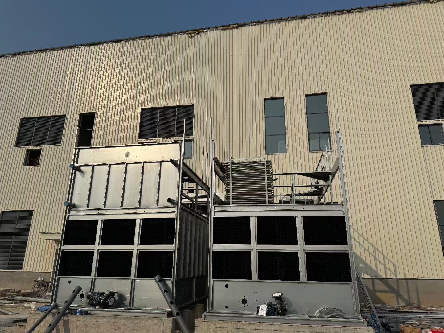 告别“唯价格论”的误区，揭秘专业级工业冷却塔填料更换背后的精准选型逻辑、标准施工流程与长效运维秘诀